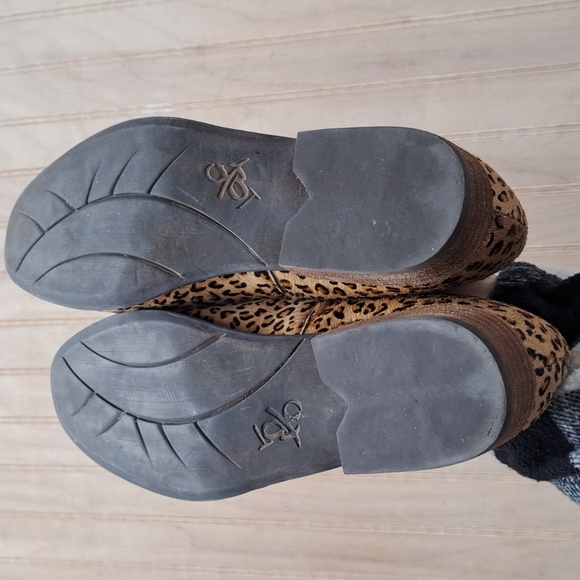 OTBT Coyote Animal Print Hair Hide Leather D’Orsay Slip On Boho Loafers Booties - Picture 9 of 11